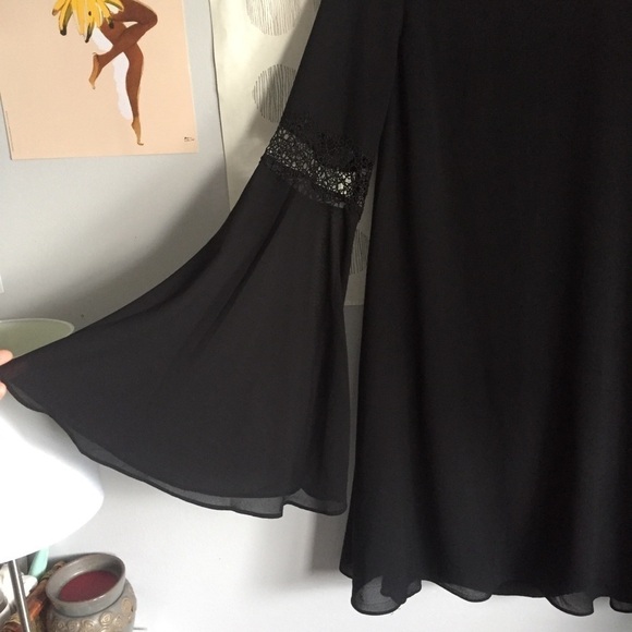 ASOS 70s Black Bell Sleeved Crochet Dress - Picture 2 of 5